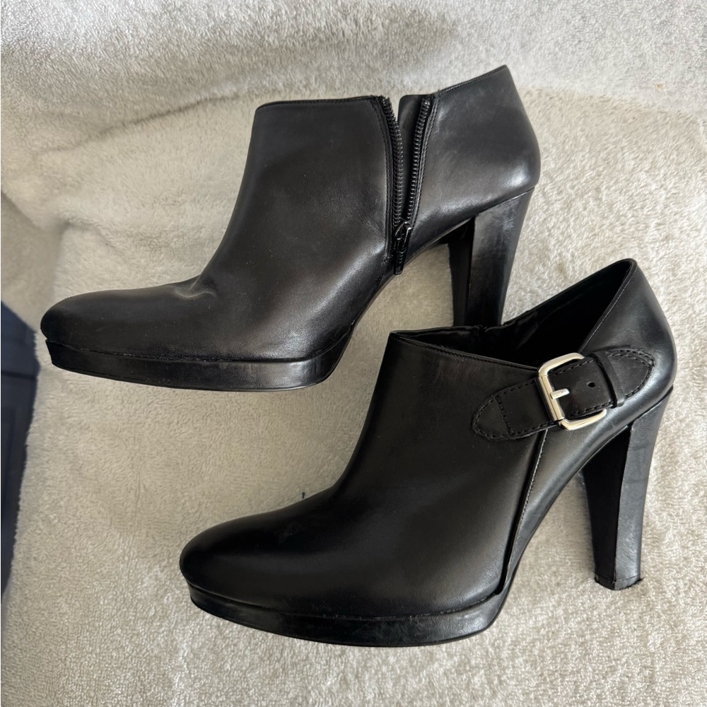 Lauren Ralph Lauren Black Ankle Booties